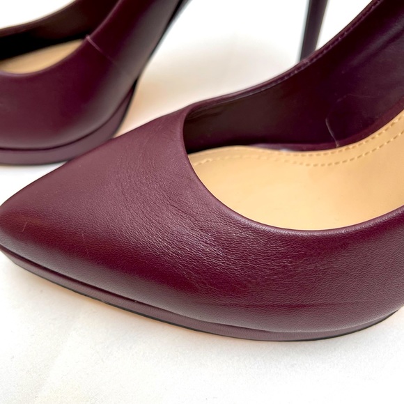 BCBGMAXAZRIA- Donovan Leather Pump, Color- Bordeaux, Size 7, Gently Used - Picture 5 of 12